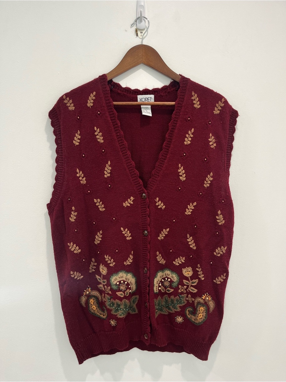 KORET Vintage Burgundy Embroidered Knit Floral Paisley Vest w/ Scalloped Edges